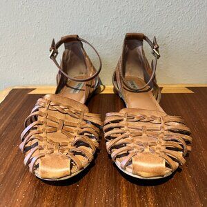 🤎 Steve Madden Huarache Flats – Size 11